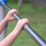 【新年中男子】逆上がり成功までの道のり　腕の力と基本動作を積み上げ、定期レッスン2ヶ月で形を完成させました