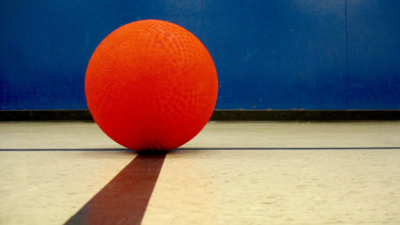 【新年中男子】ボールつき60回達成 力を抜いたタッチと姿勢を整え、安定した回数につなげました